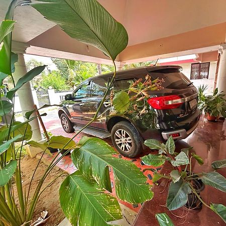 La Casa Trivandrum 4 Bhk Ac Luxury Villa At City Centre, Just 6 Kms To Airport Thiruvananthapuram Exteriör bild