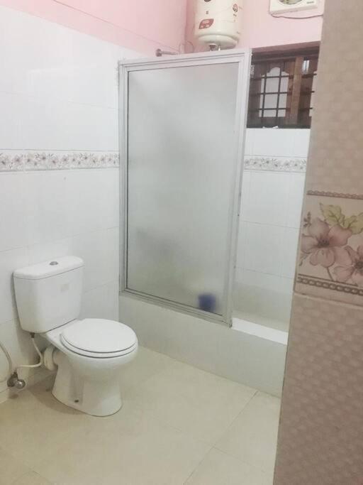 La Casa Trivandrum 4 Bhk Ac Luxury Villa At City Centre, Just 6 Kms To Airport Thiruvananthapuram Exteriör bild