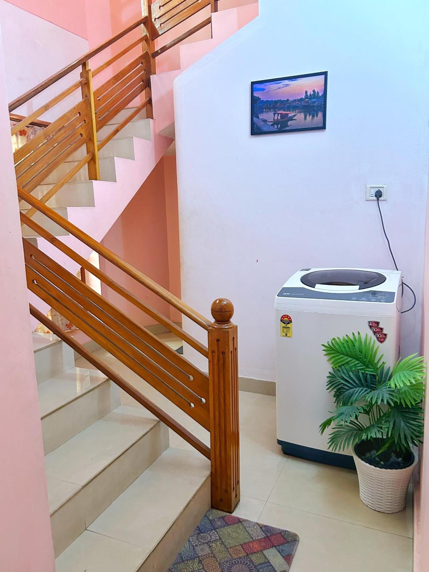 La Casa Trivandrum 4 Bhk Ac Luxury Villa At City Centre, Just 6 Kms To Airport Thiruvananthapuram Exteriör bild