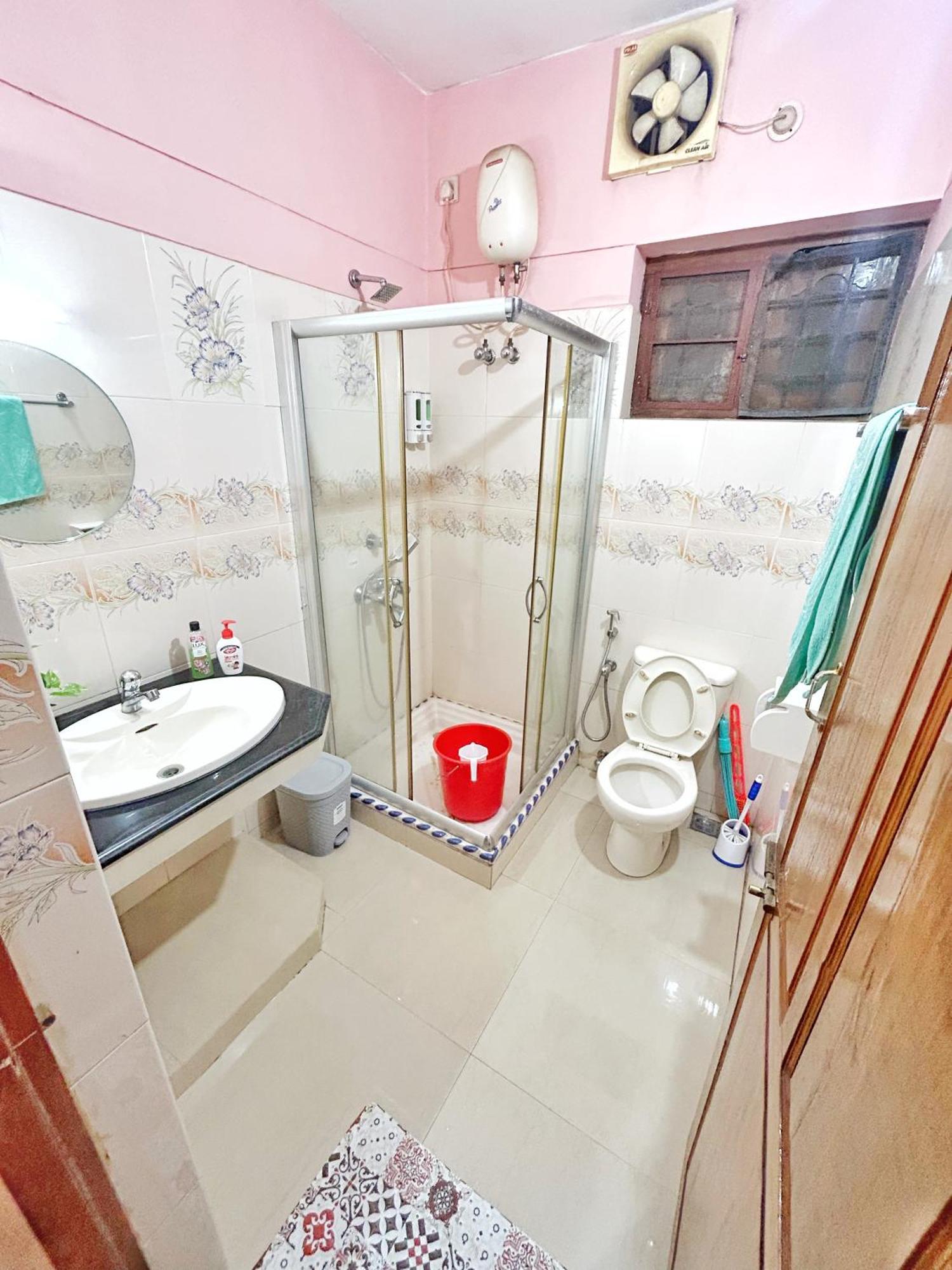 La Casa Trivandrum 4 Bhk Ac Luxury Villa At City Centre, Just 6 Kms To Airport Thiruvananthapuram Exteriör bild