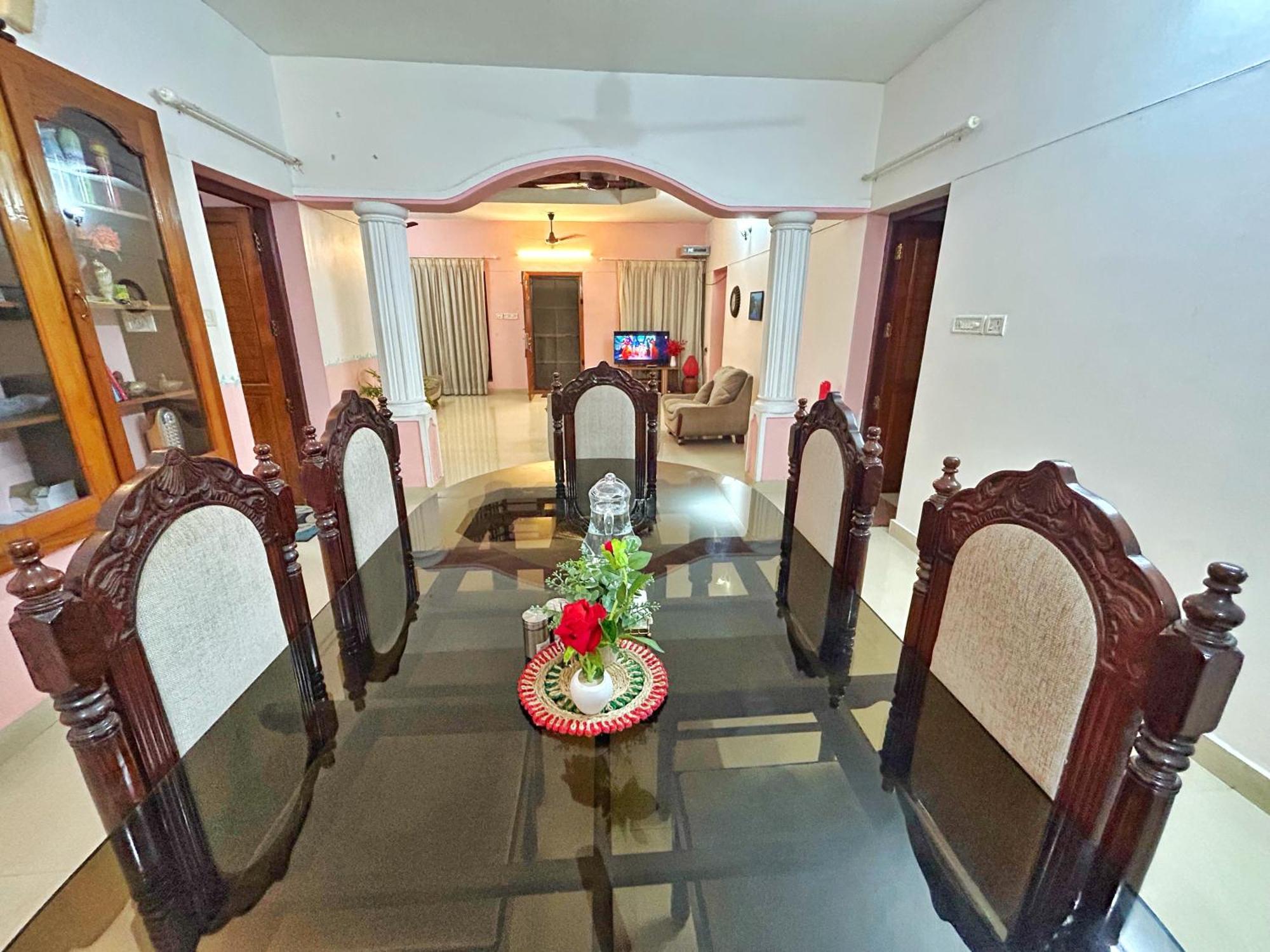 La Casa Trivandrum 4 Bhk Ac Luxury Villa At City Centre, Just 6 Kms To Airport Thiruvananthapuram Exteriör bild