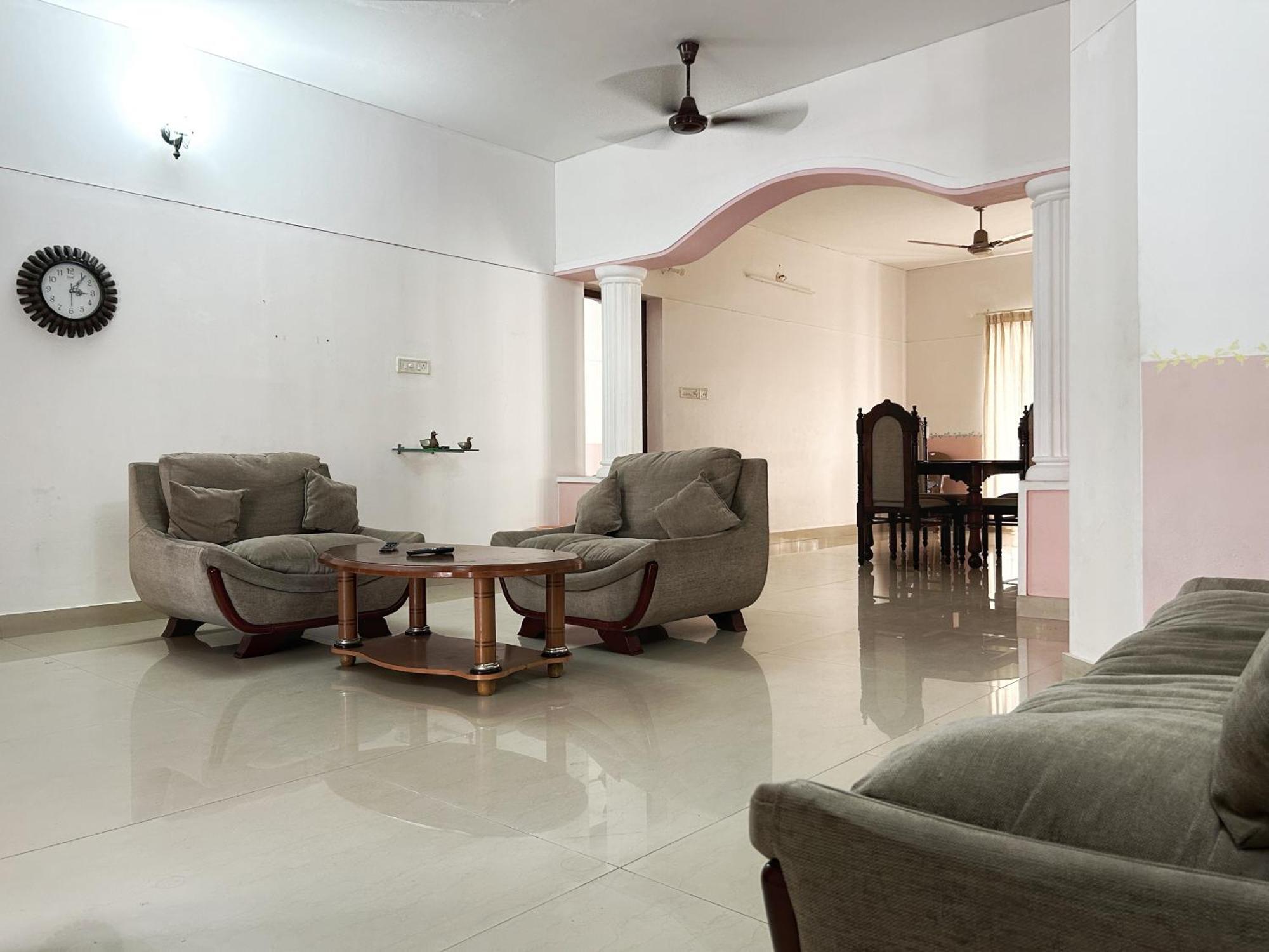 La Casa Trivandrum 4 Bhk Ac Luxury Villa At City Centre, Just 6 Kms To Airport Thiruvananthapuram Exteriör bild